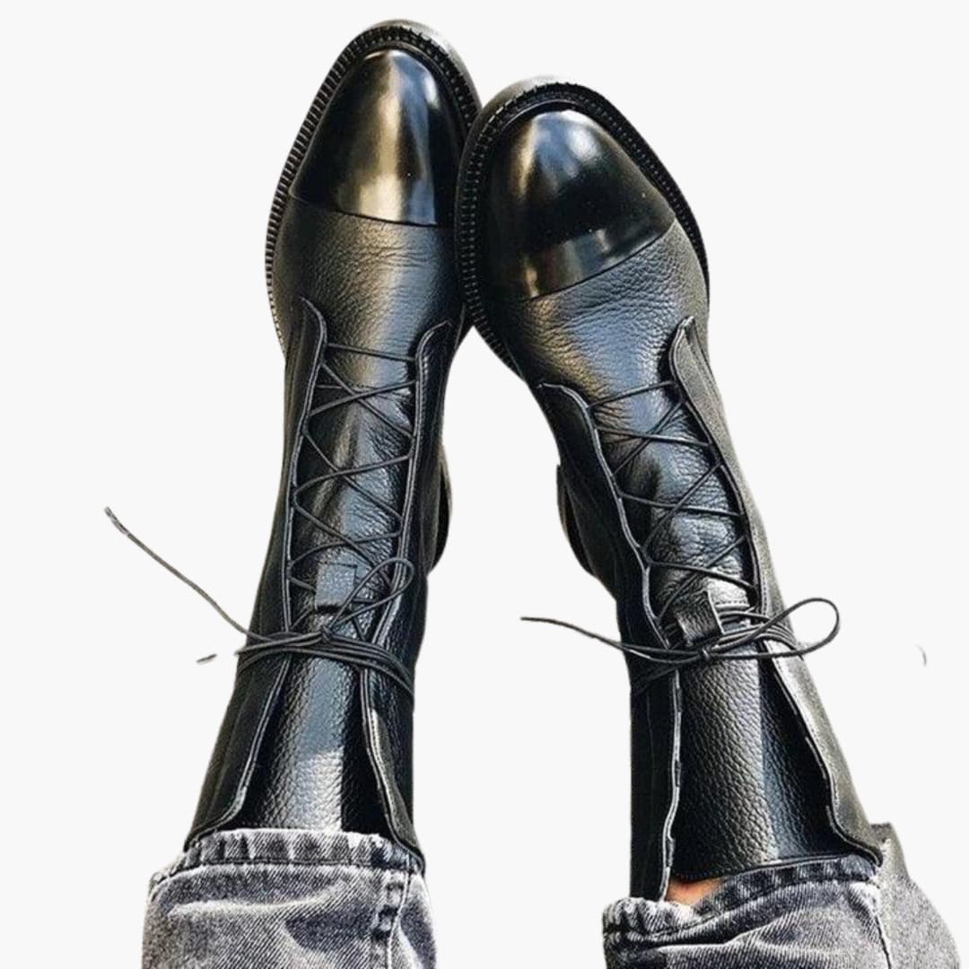 Women's lace-up boots with round toe and low heel