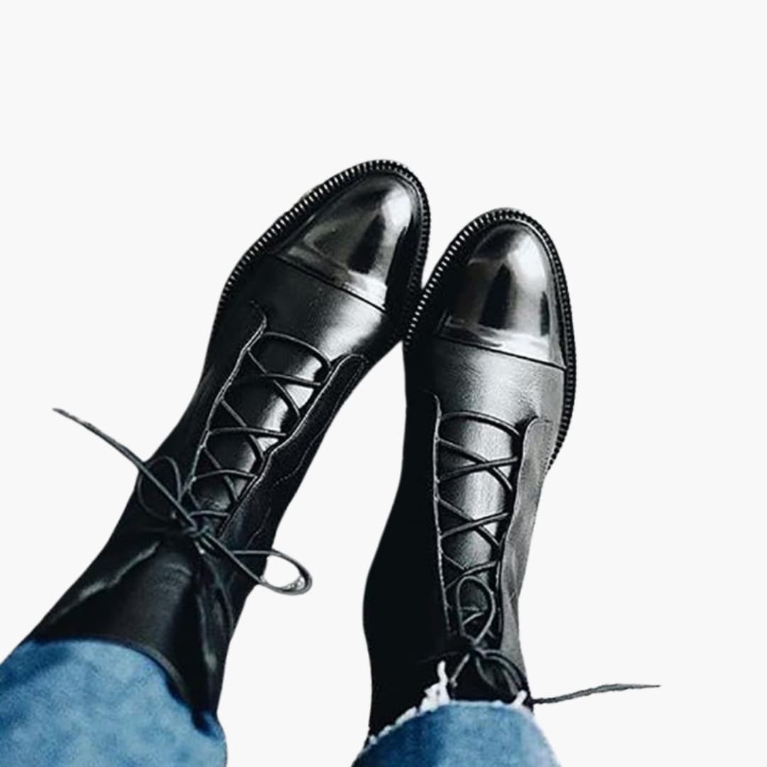 Women's lace-up boots with round toe and low heel