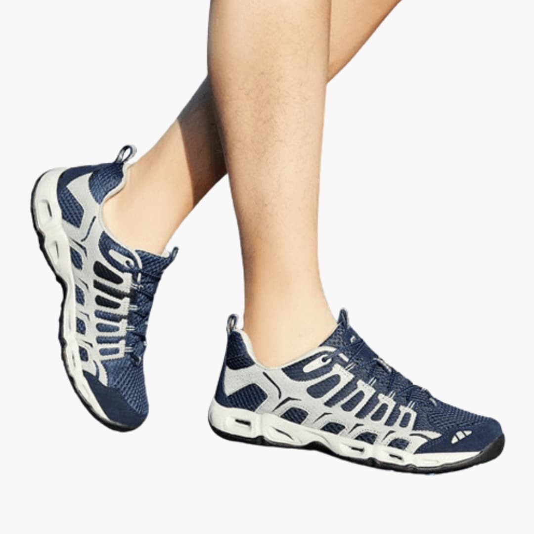 Women's Hiking Shoes in Mesh