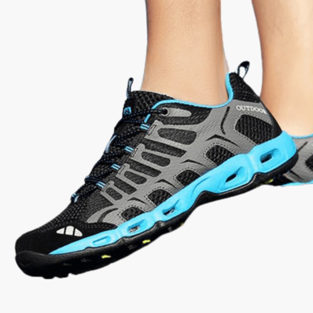 Women's Hiking Shoes in Mesh