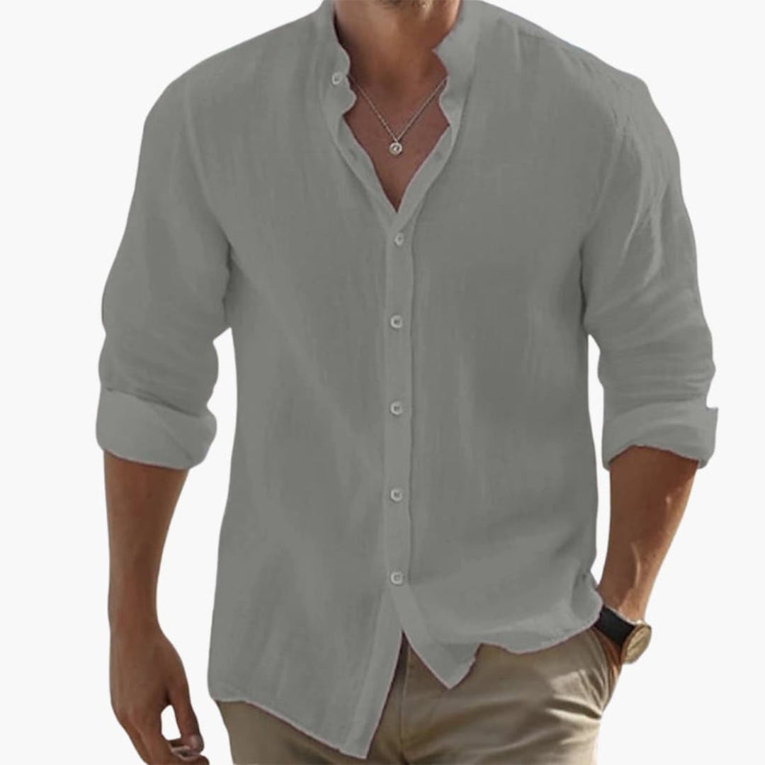Chemise homme à col officier et patte de boutonnage