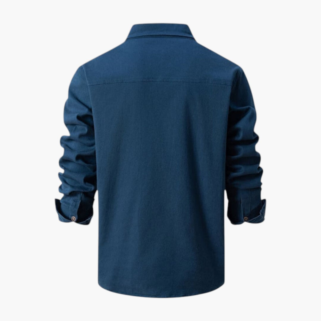 Chemise homme avec poches poitrine et patte de boutonnage