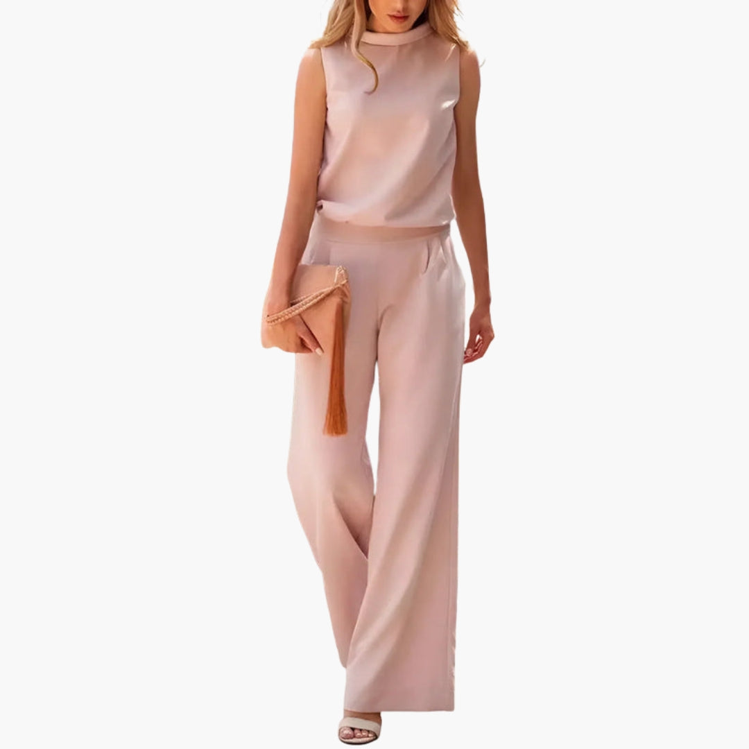 Tuta donna con collo alto e gambe larghe