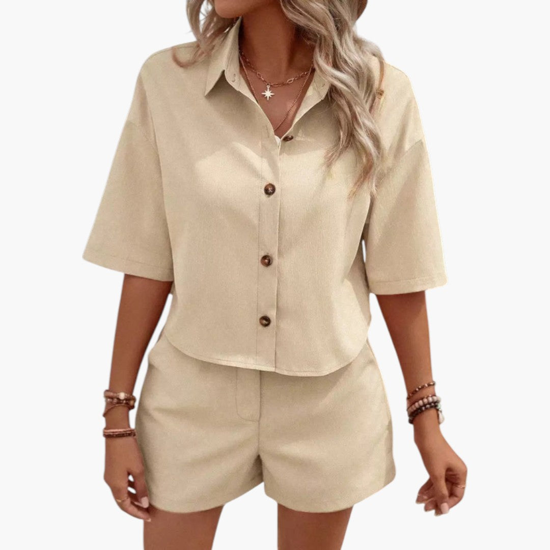 Completo Donna con Camicia a Maniche Corte e Pantaloncini