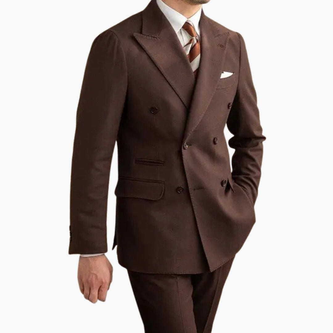 Completo uomo giacca con revers appuntiti