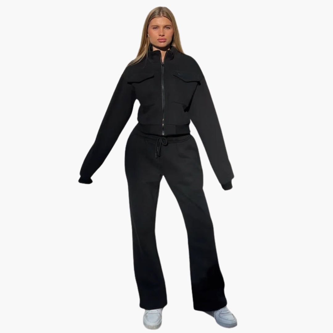 Completo relax donna con top con zip e pantaloni larghi