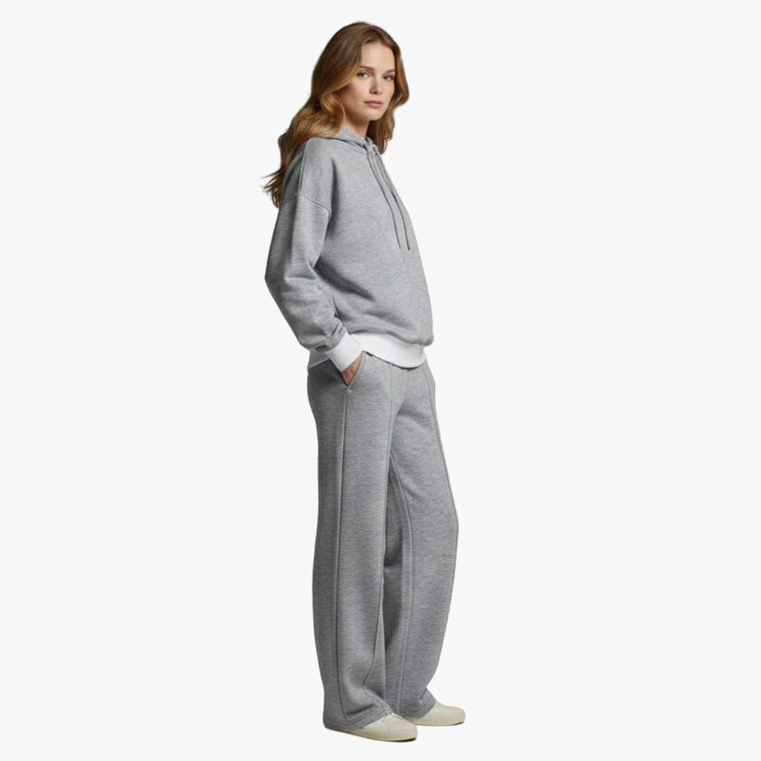 Ensemble deux pièces femme avec haut à capuche