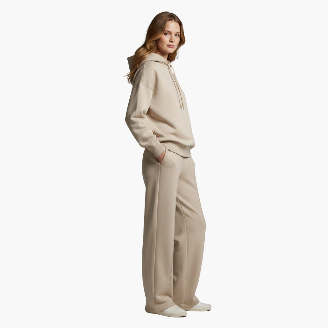 Ensemble deux pièces femme avec haut à capuche