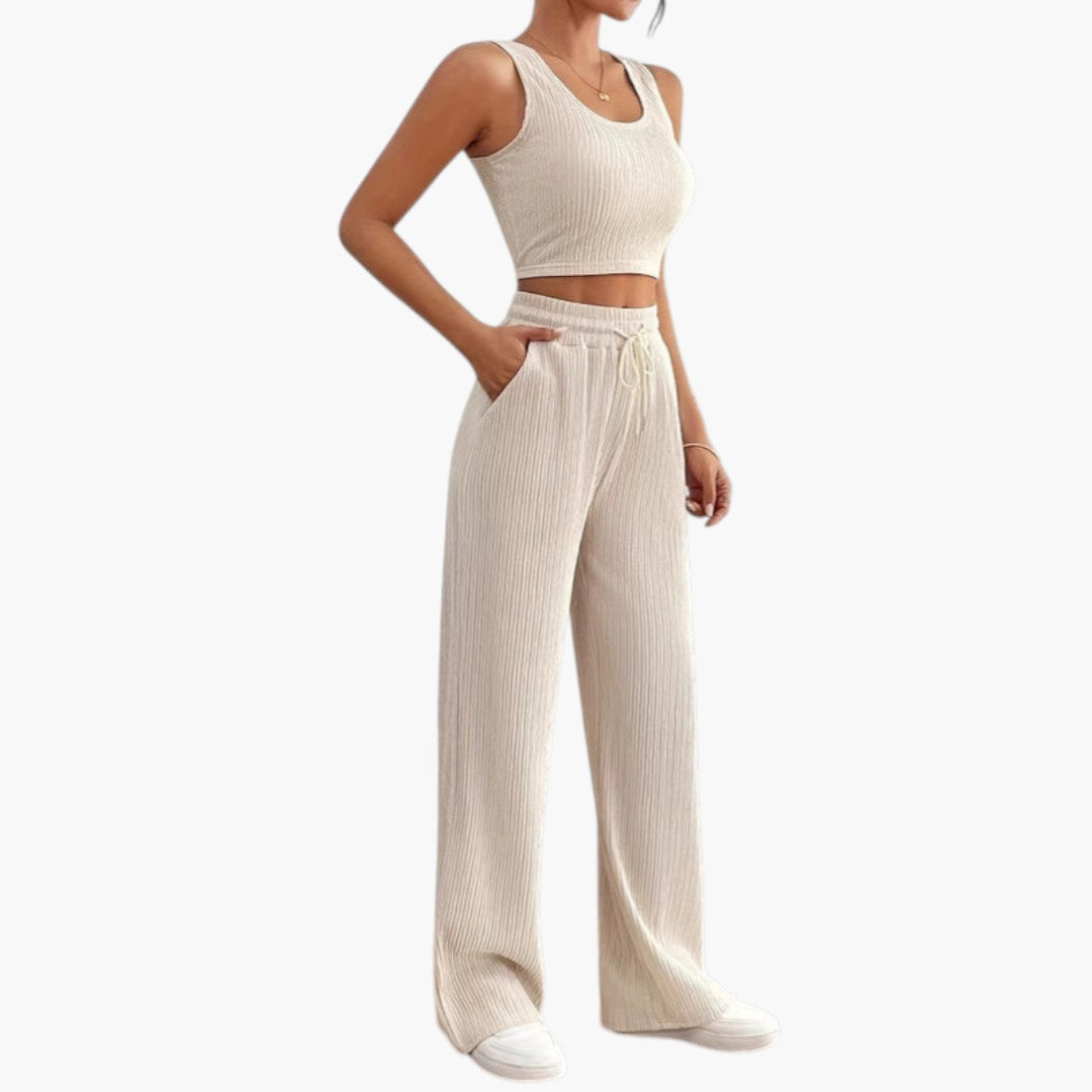 Completo due pezzi donna con superficie a coste