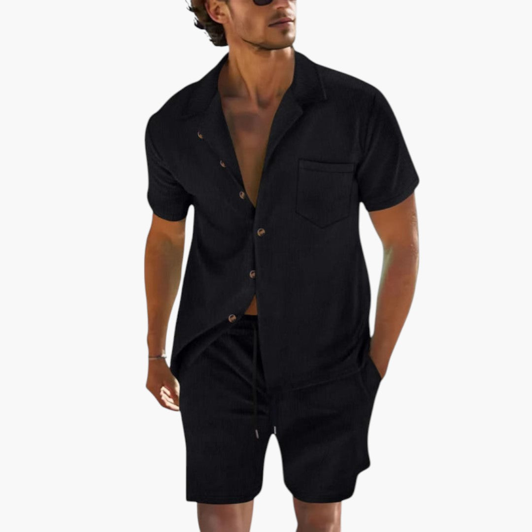 Two-piece men's set with short-sleeve shirt