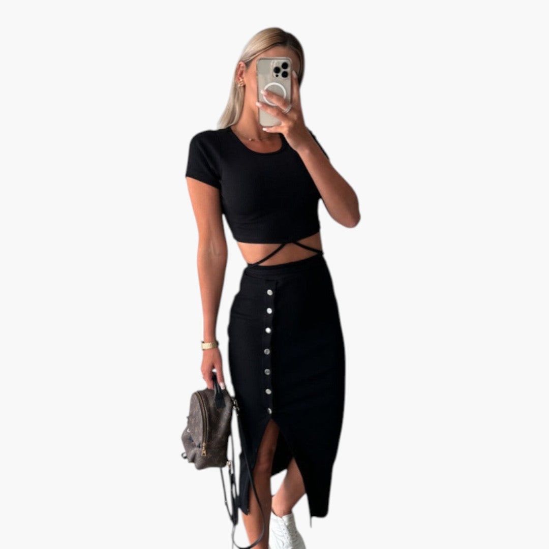 Completo due pezzi da donna con gonna a bottoni