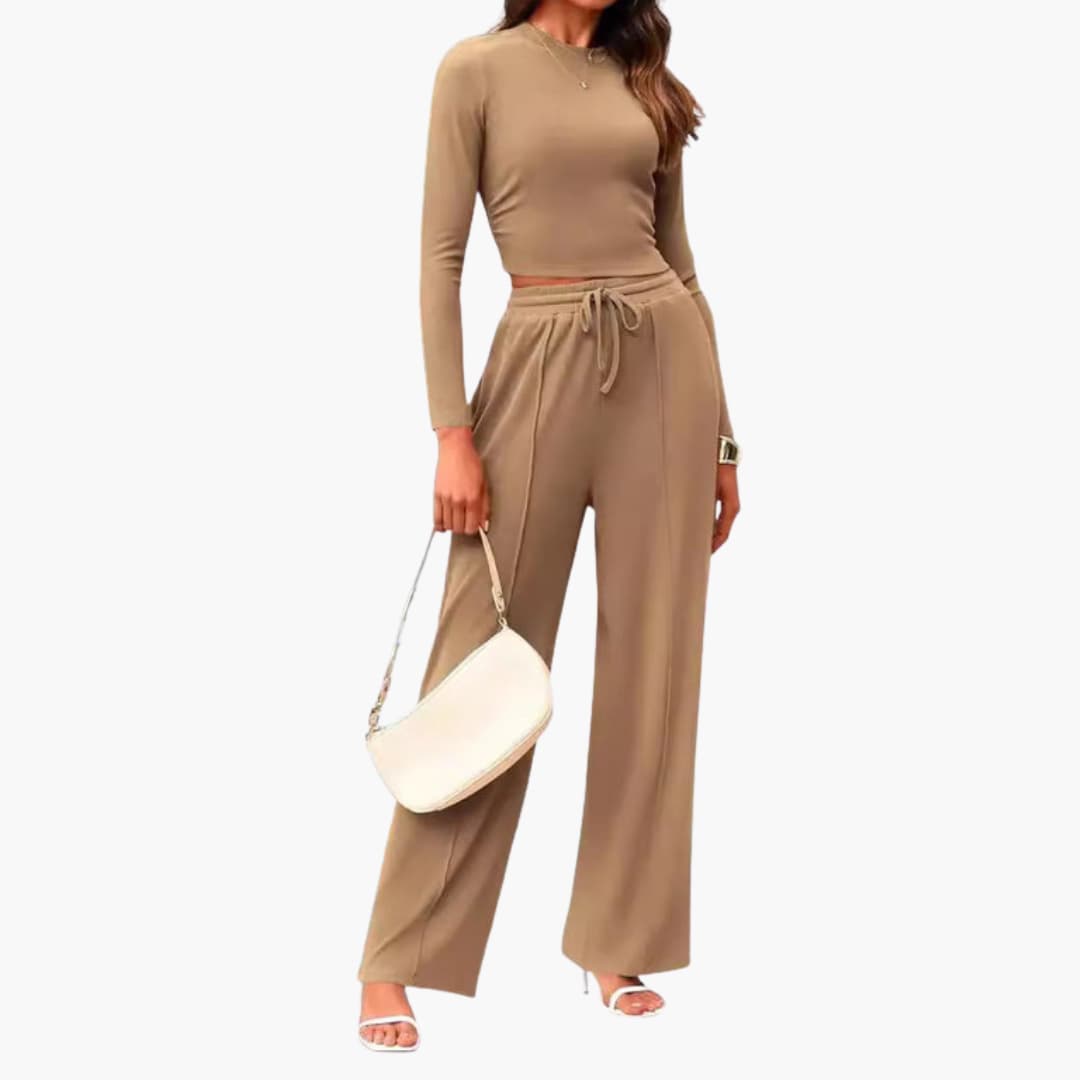 Women's set with long-sleeve top and wide-leg pants