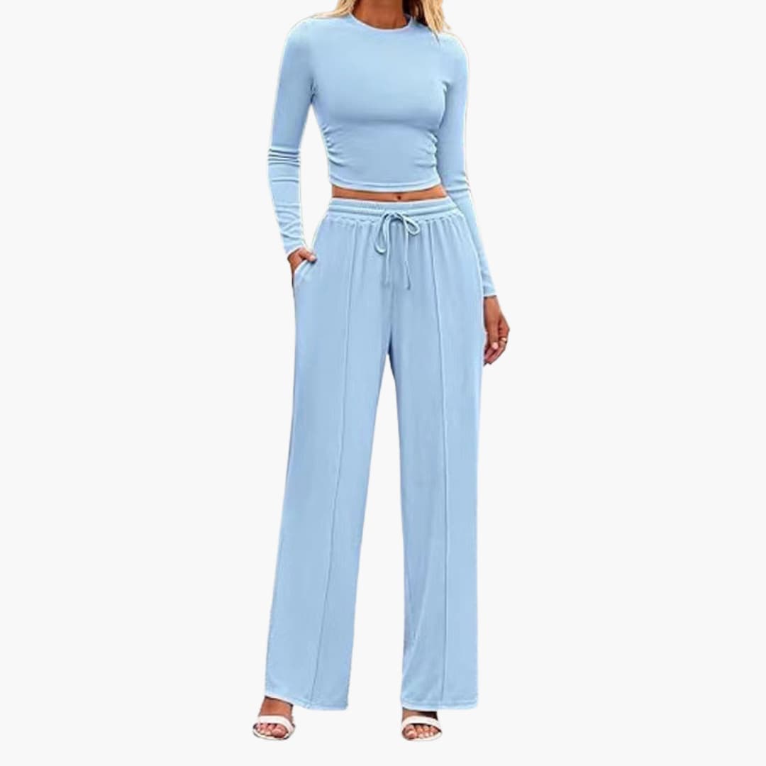 Women's set with long-sleeve top and wide-leg pants