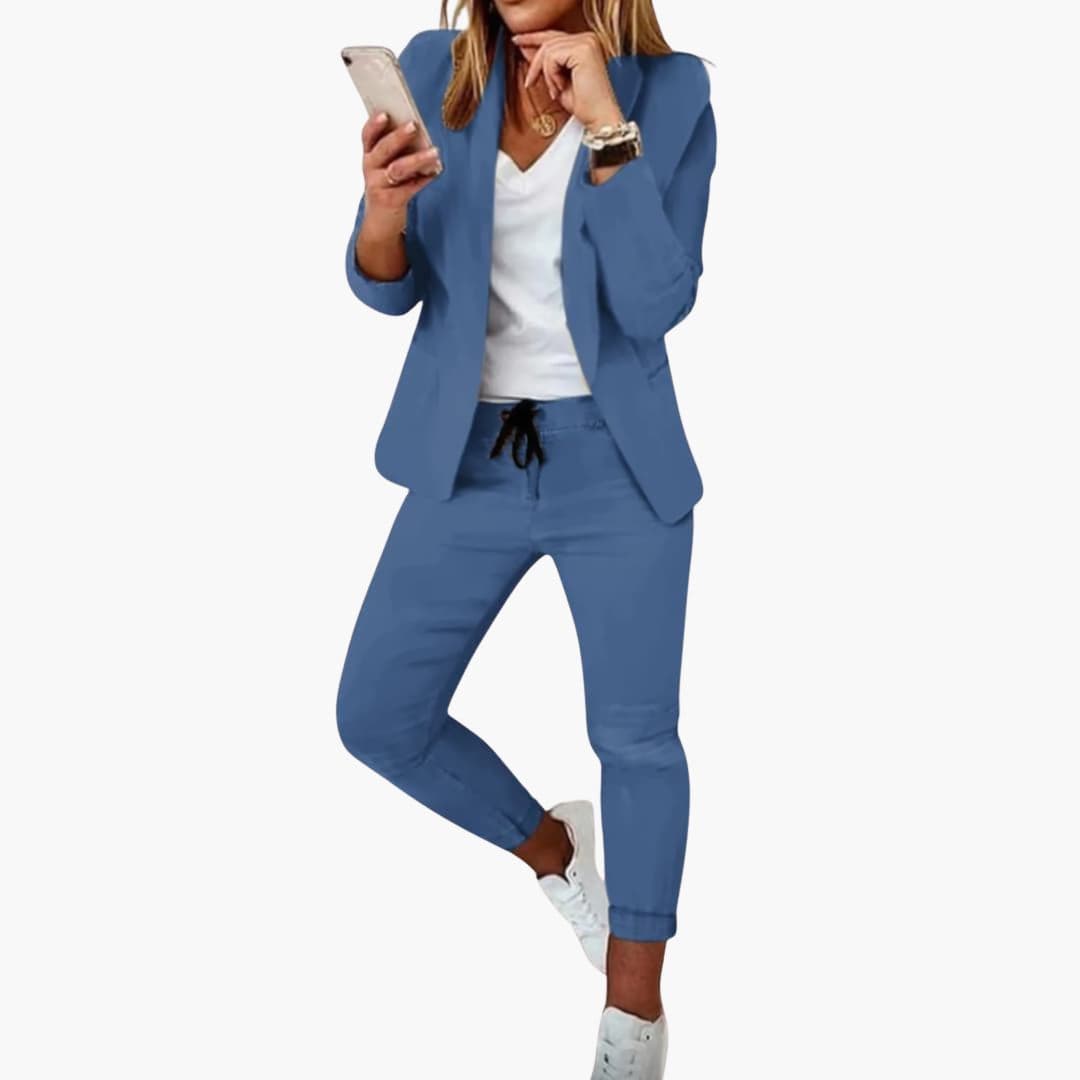 Ensemble femme avec veste et pantalon