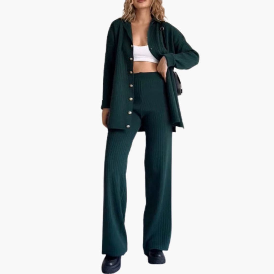 Conjunto feminino cardigan canelado com botões e calças