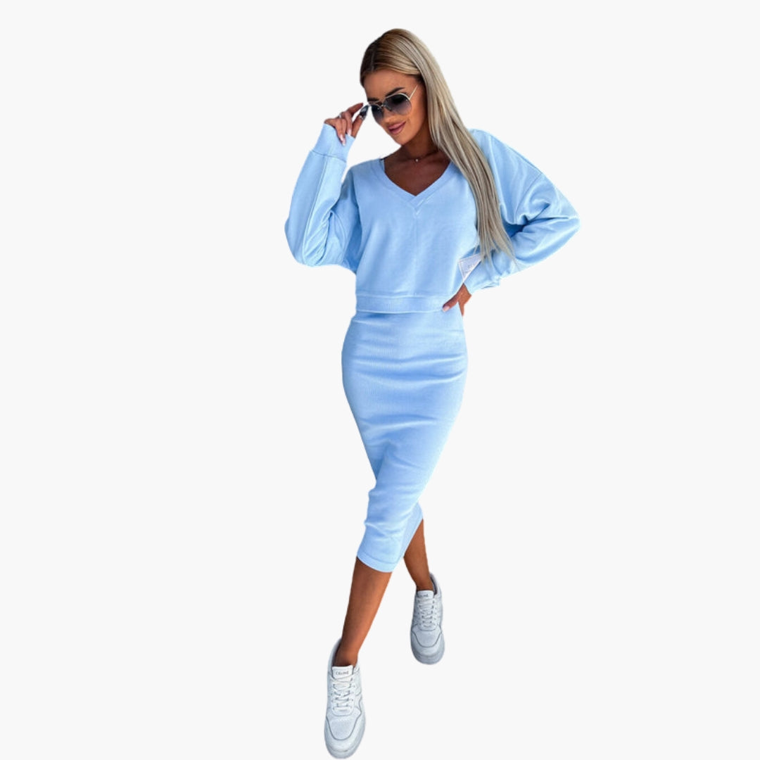 Completo donna due pezzi con maglia a collo a V e gonna