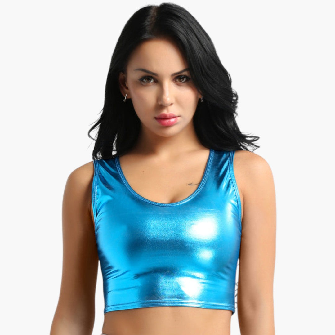 Top corto donna con scollo ampio e superficie lucida