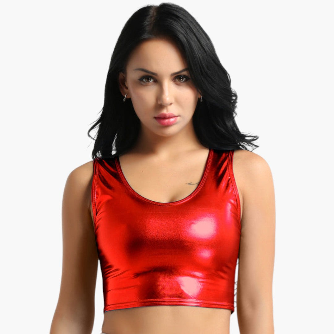 Top corto donna con scollo ampio e superficie lucida