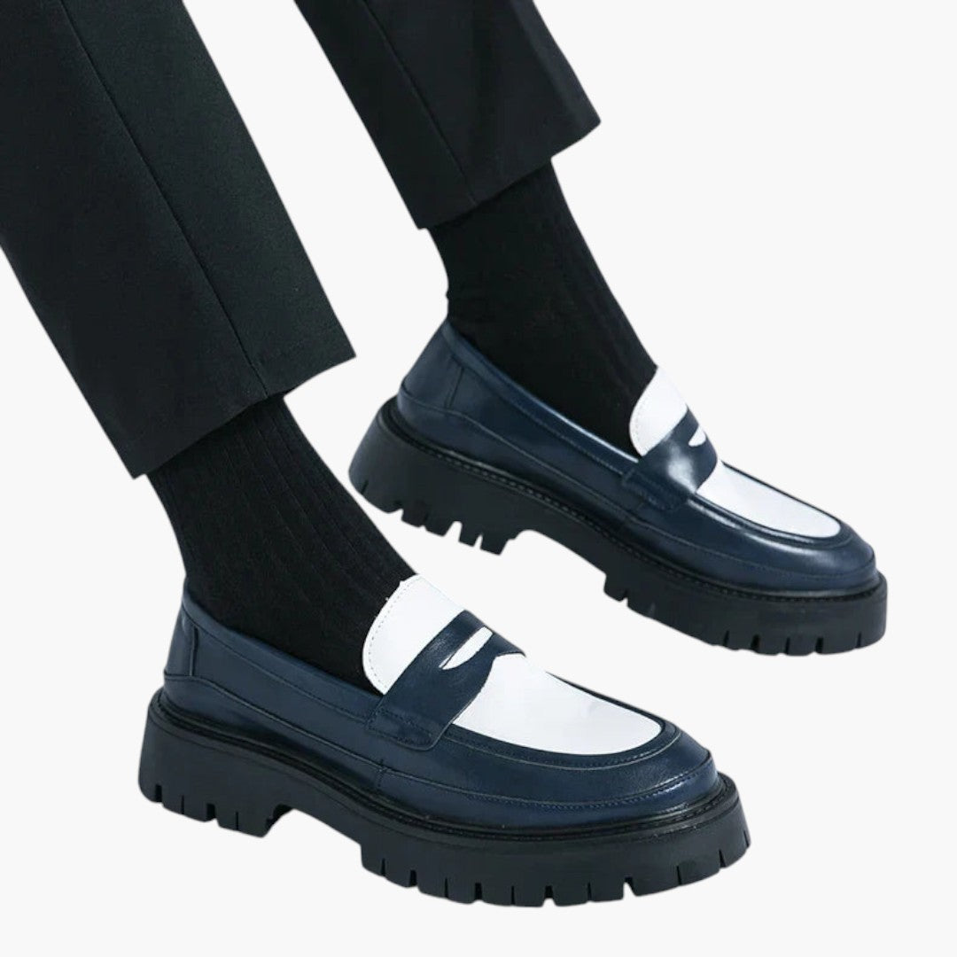 Mocassins de Homem em Pele com Sola Plataforma e Superfície Lisa