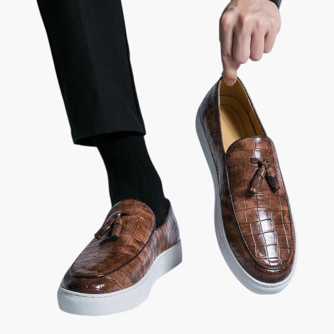 Homme Mocassins en cuir avec design sans lacets et semelle texturée