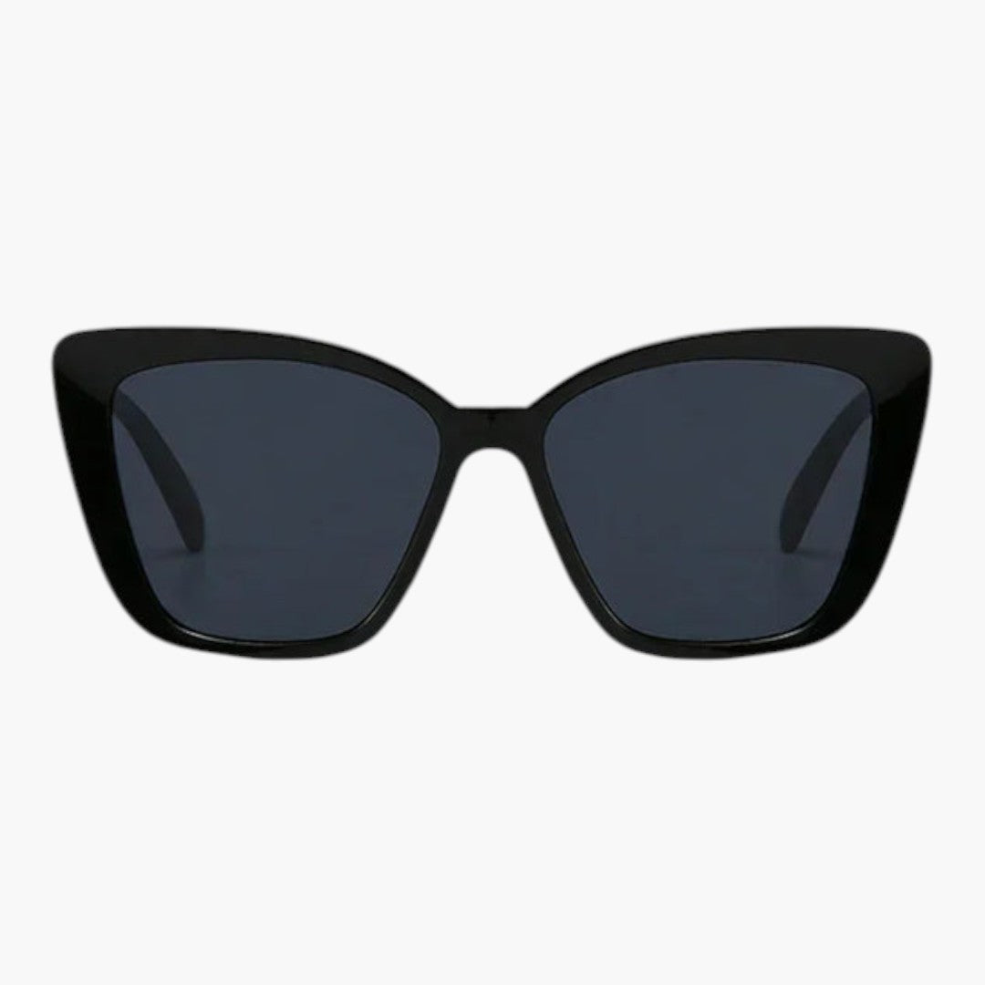 Lunettes de soleil femmes avec verres teintés et forme œil de chat
