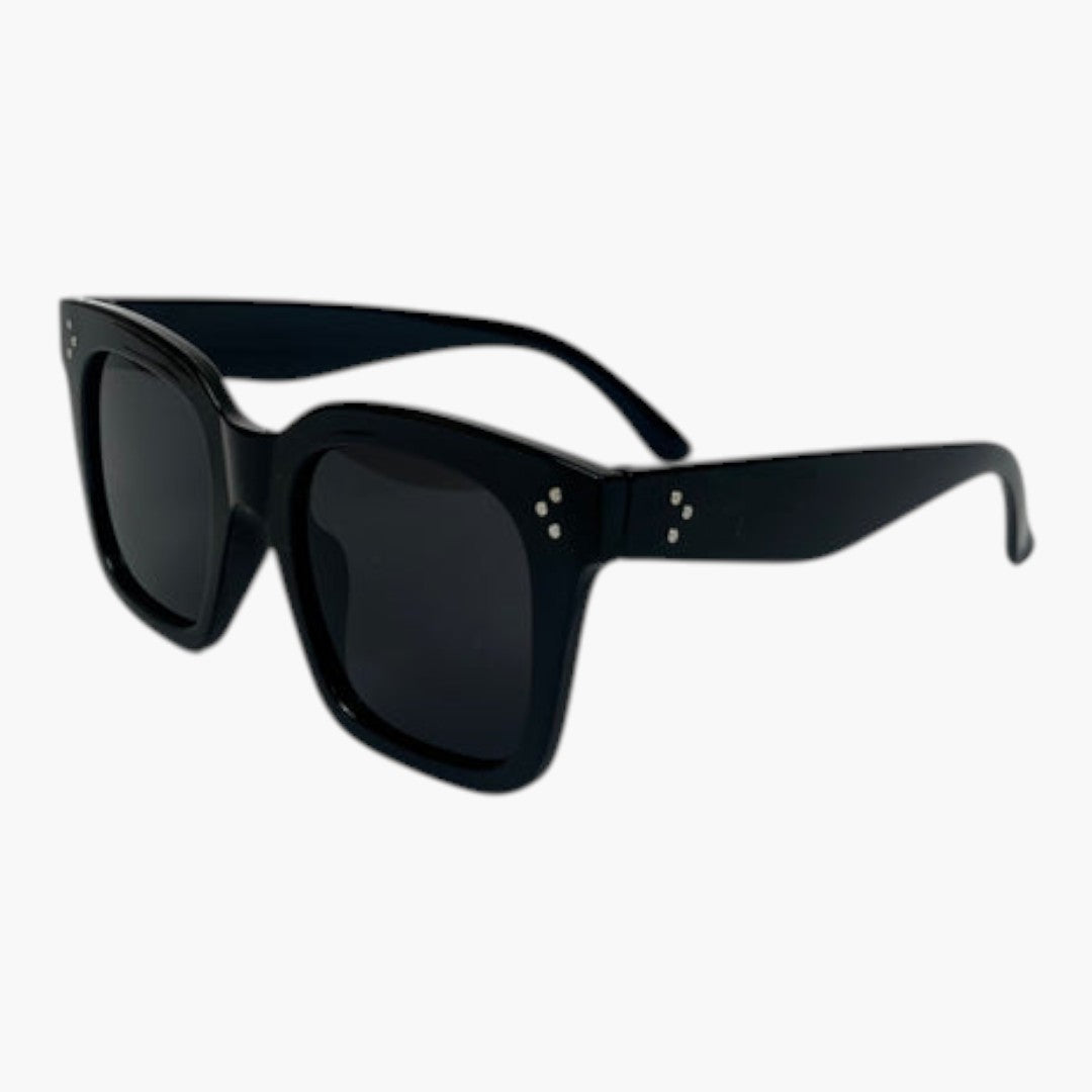 Lunettes de soleil femmes avec monture carrée et verres teintés