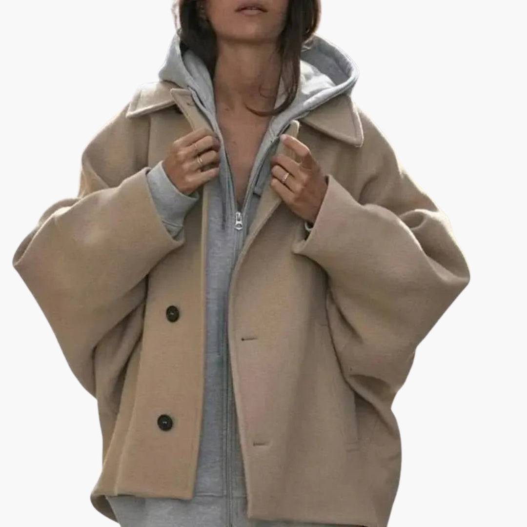 Cappotto corto donna con collo a risvolto e maniche larghe