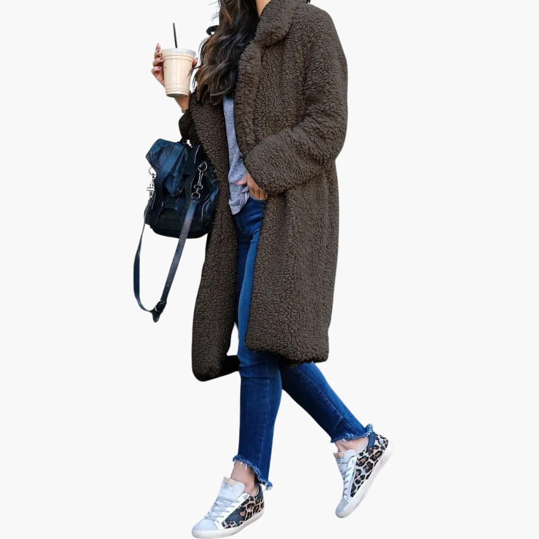 Cappotto lungo donna con collo a risvolto e superficie pelucheggianti