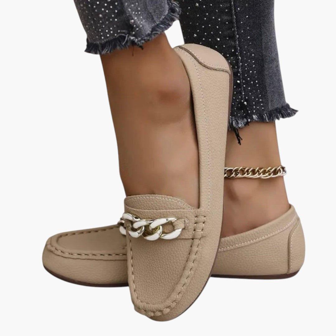 Mocassins Femme avec Chaîne Métallique et Texture Grainée