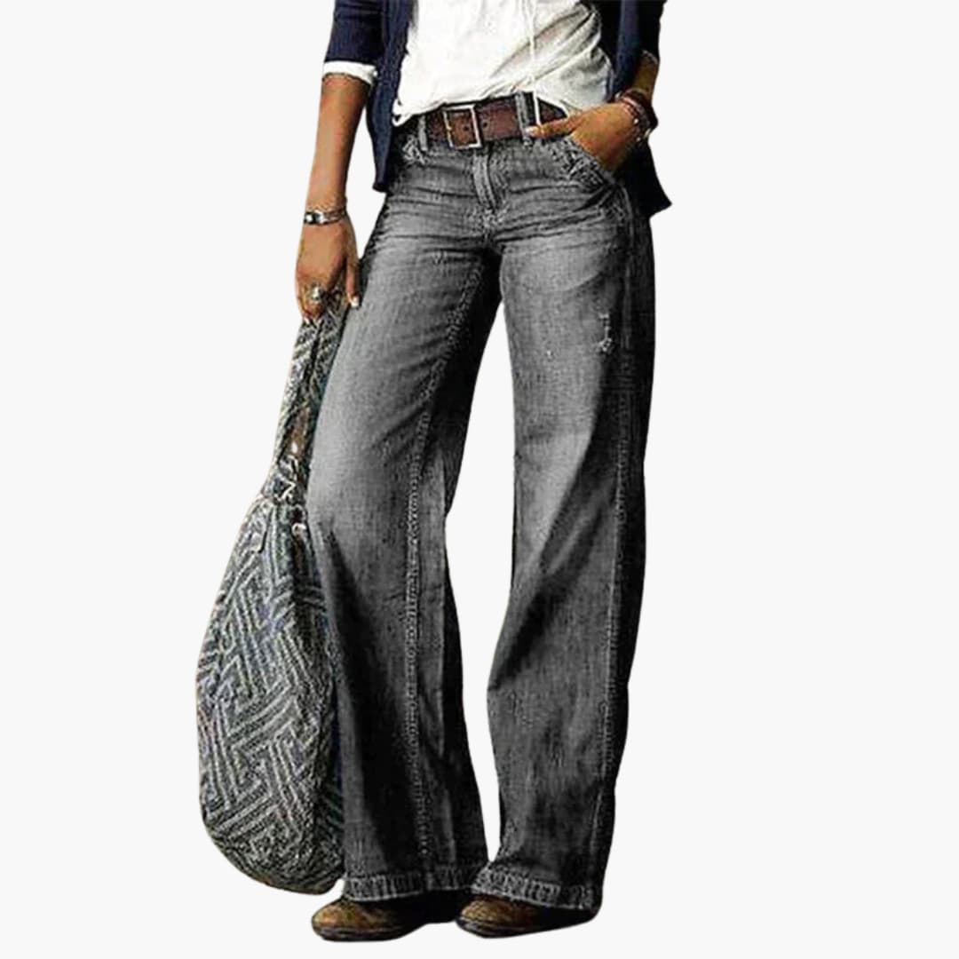 Striped pants for women with a fluid cut and pleated front