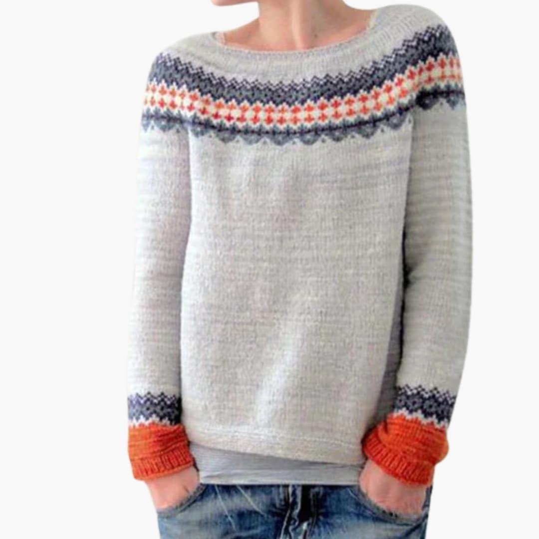 Sweter damski z okrągłym dekoltem i leśnym wzorem