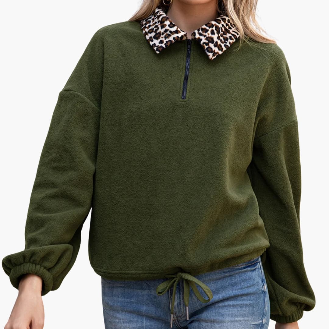 Pull polar para mulher com gola estampada de leopardo