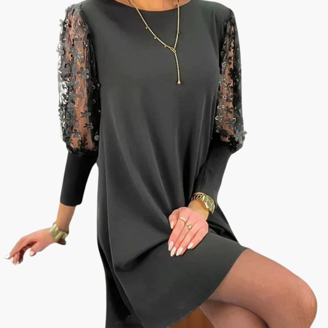 Robe droite femme avec manches ajourées et coupe ample