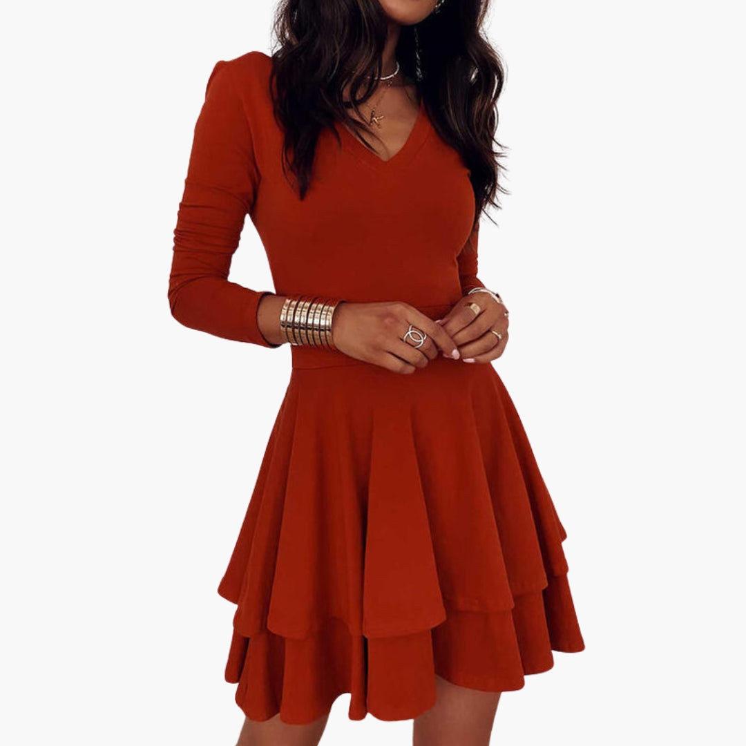 Robe femme à col en V avec jupe à niveaux