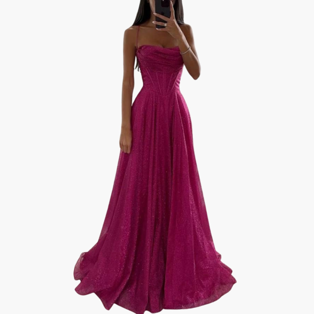 Robe femme à fines bretelles et surface pailletée
