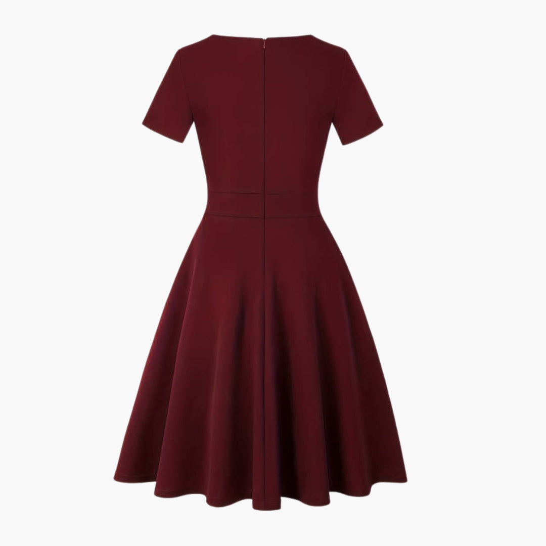 Abito donna con vita in pizzo e scollo a goccia