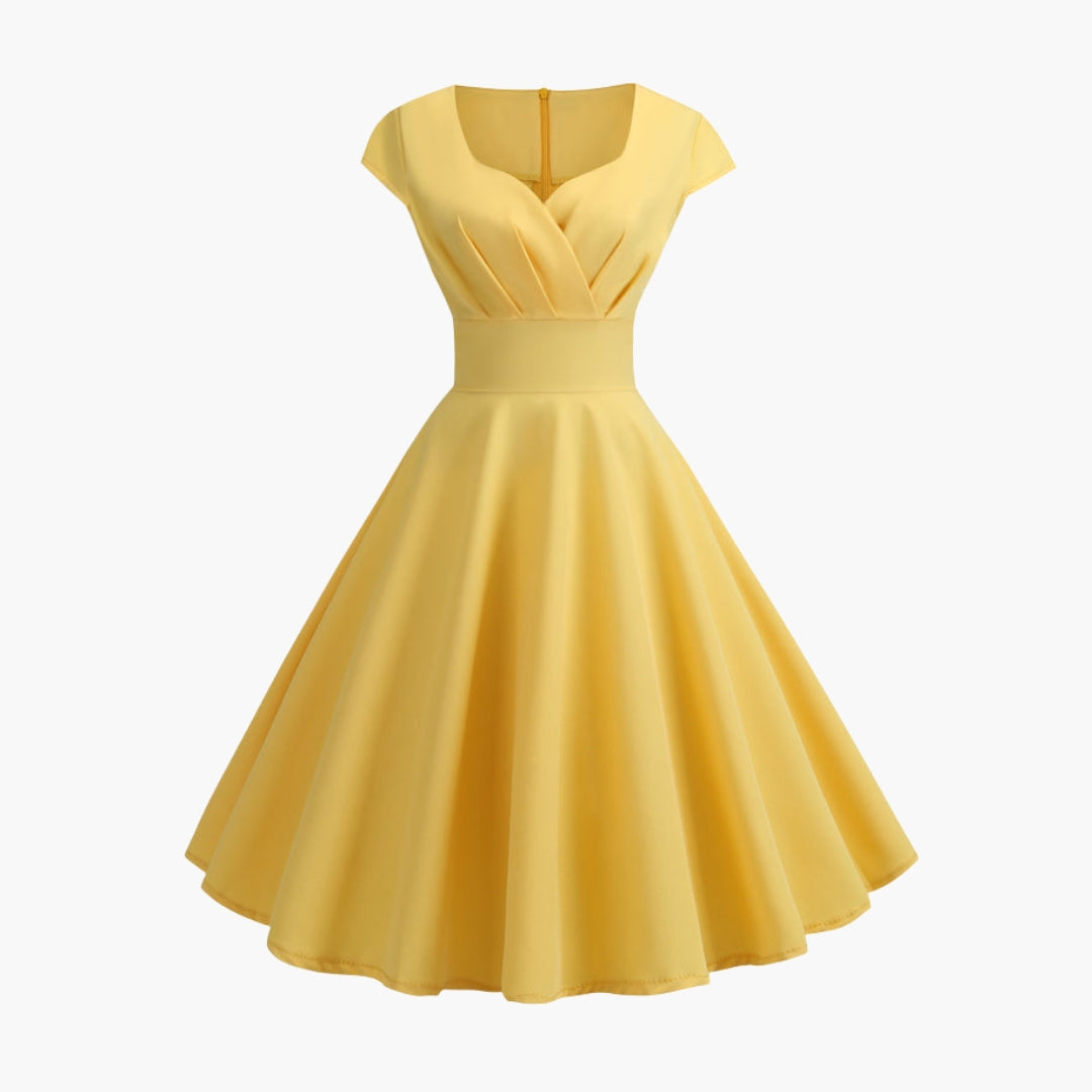 Vestido de mujer con corte acampanado y mangas cortas