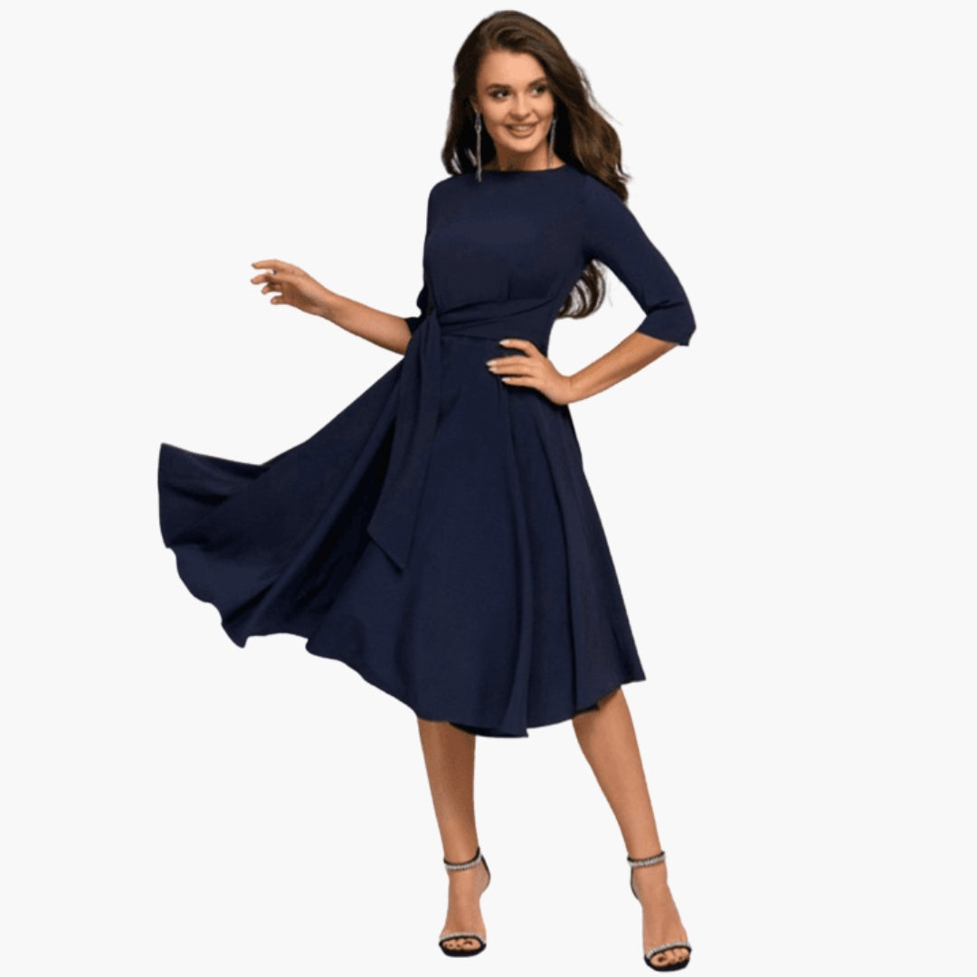 Robe midi femme avec ceinture intégrée et manches trois quarts