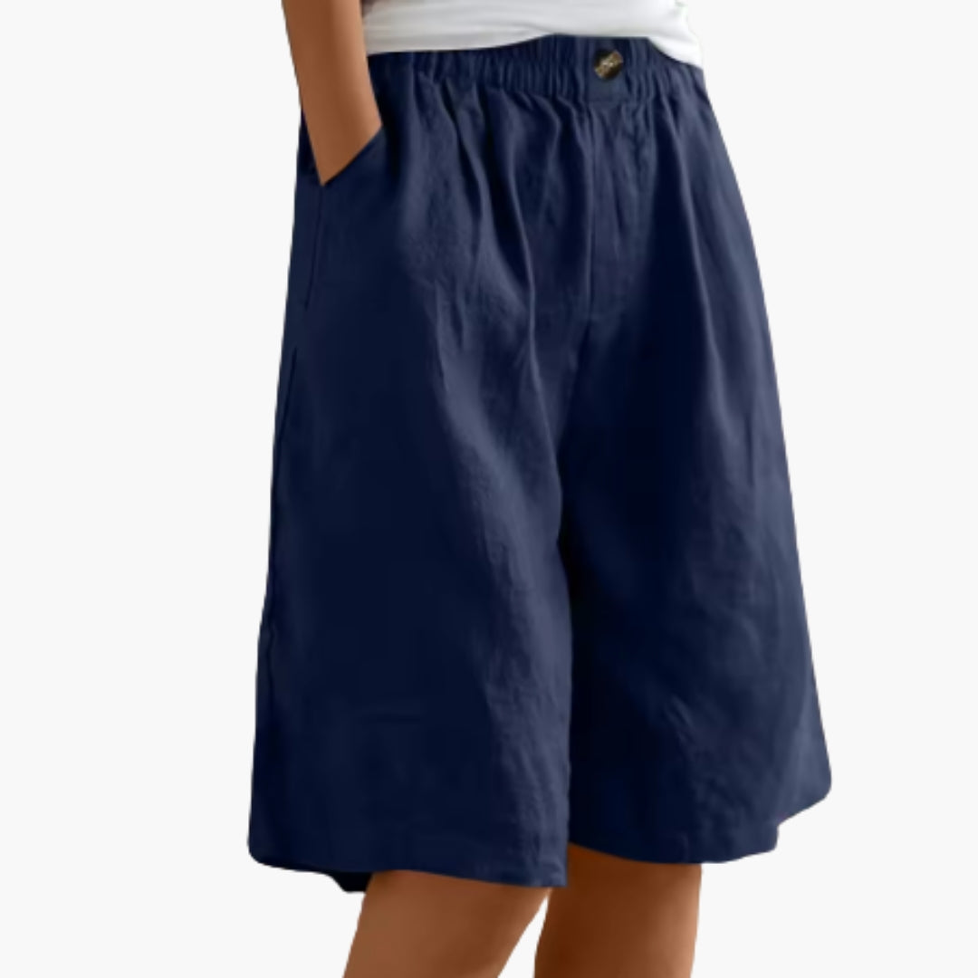 Short feminino com bolsos laterais e cintura elástica
