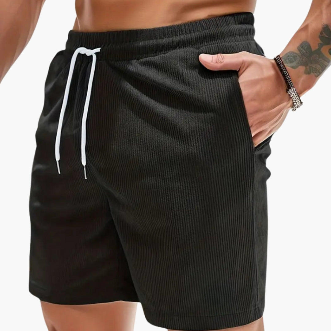 Short homme avec cordon de serrage et poches latérales