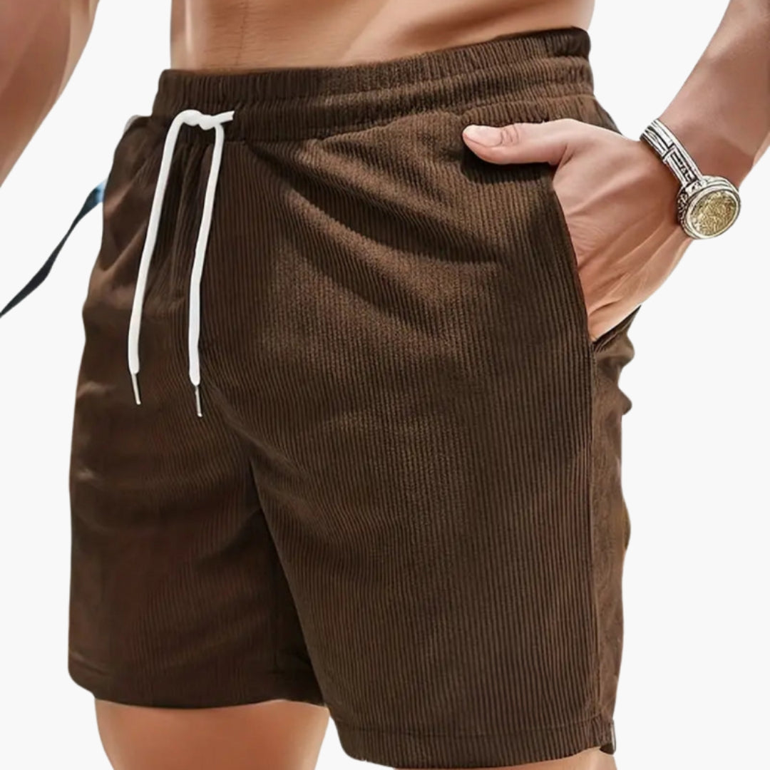 Short homme avec cordon de serrage et poches latérales
