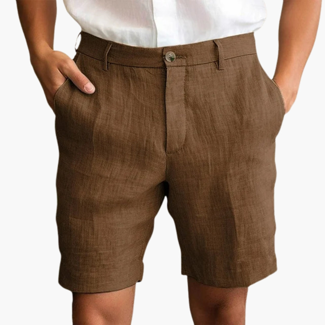 Short homme avec fermeture bouton et ourlet retroussé