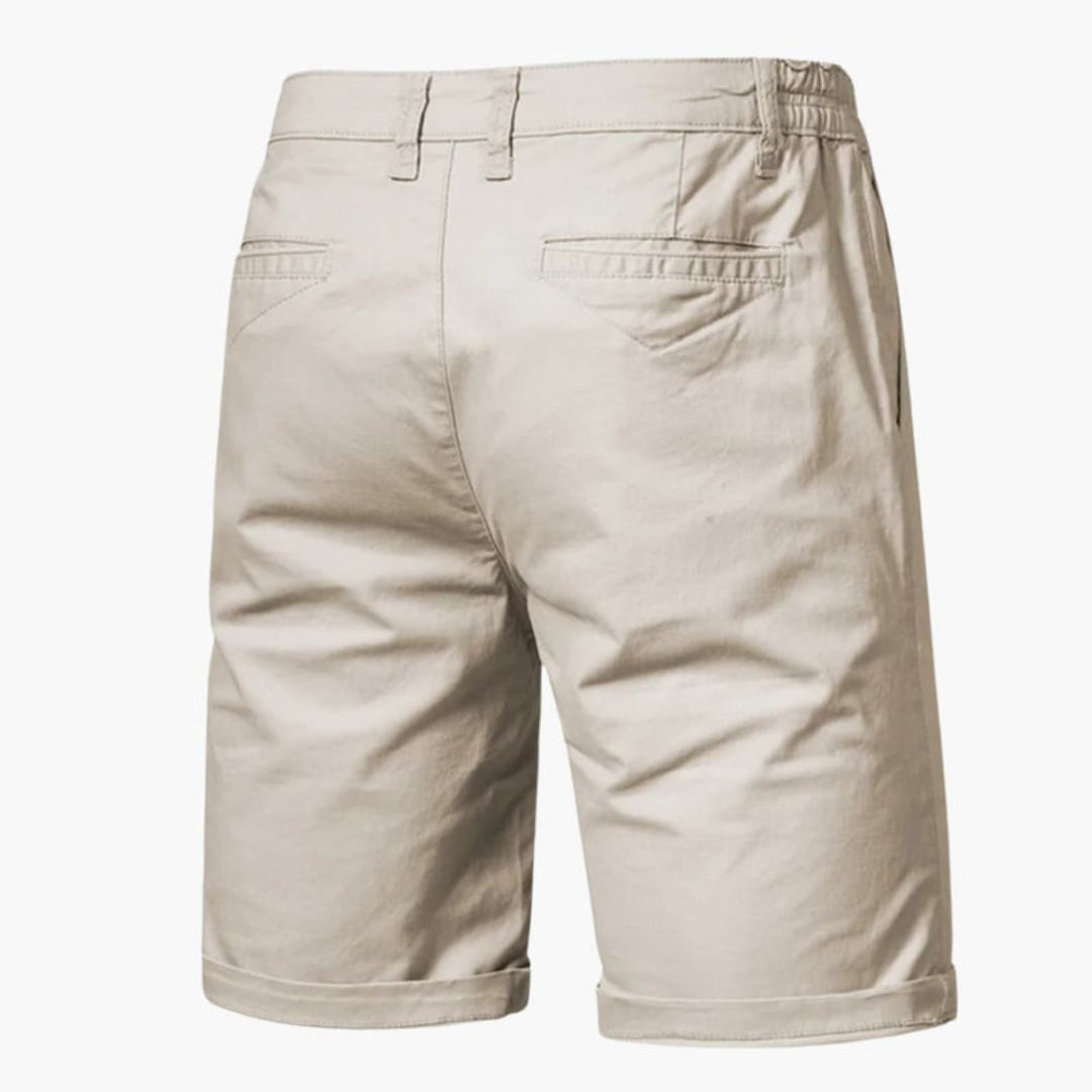 Short homme avec fermeture bouton et poches latérales