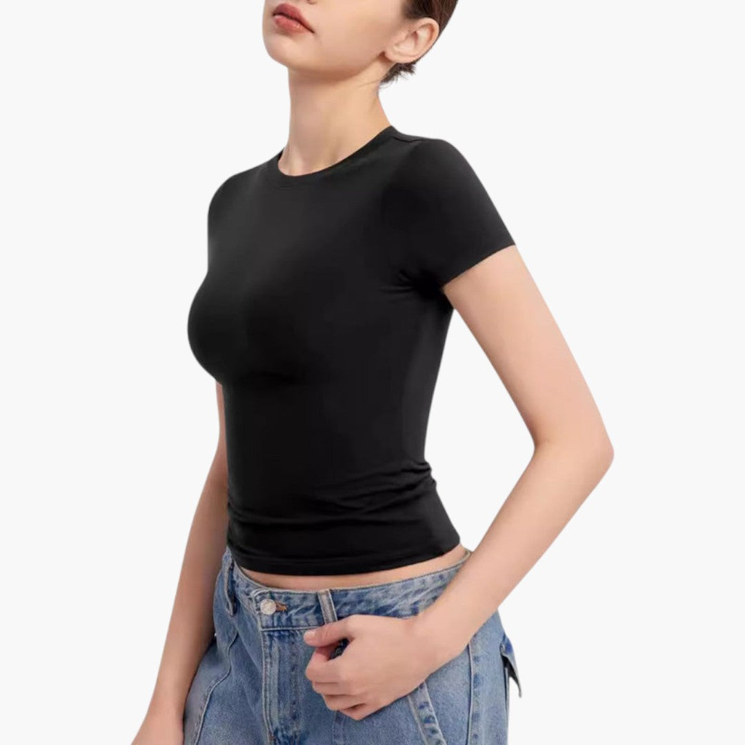 T-shirt til kvinder med rund hals og korte ærmer