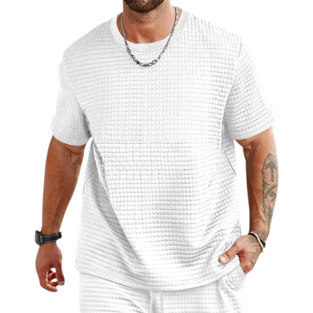 Men's shirt with textured surface and short sleeves