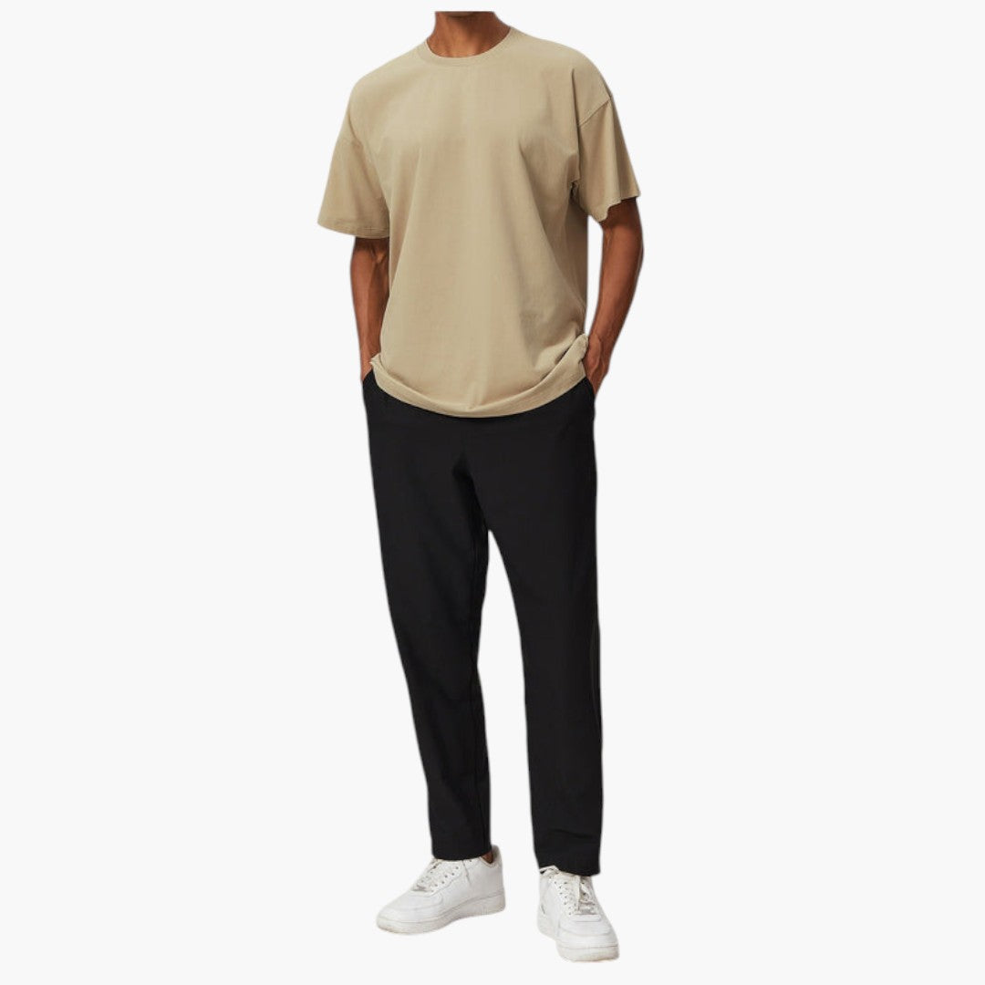 T shirt homme col rond àvec manches courtes