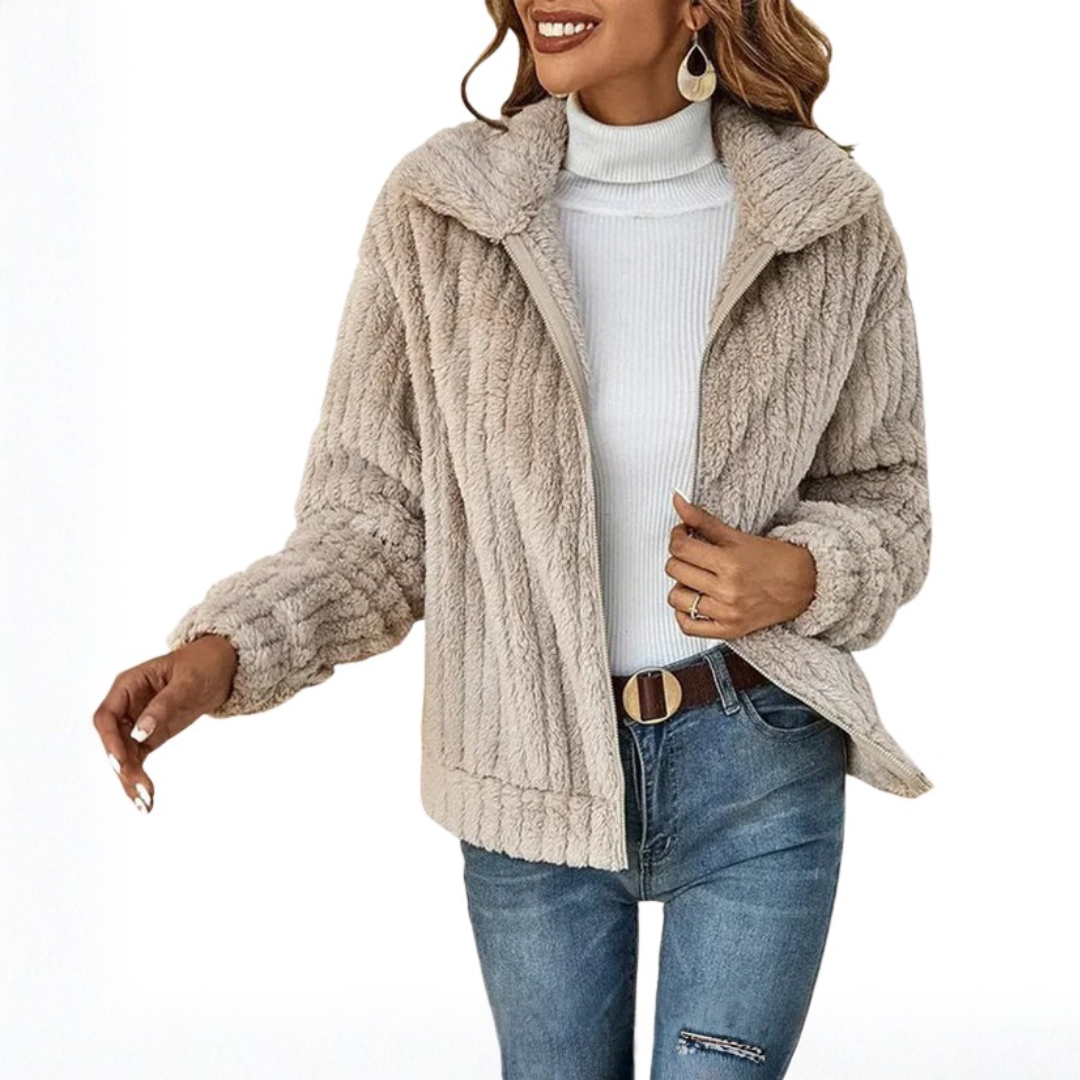 Veste femme à relief avec fermeture zippée devant et col rabattu
