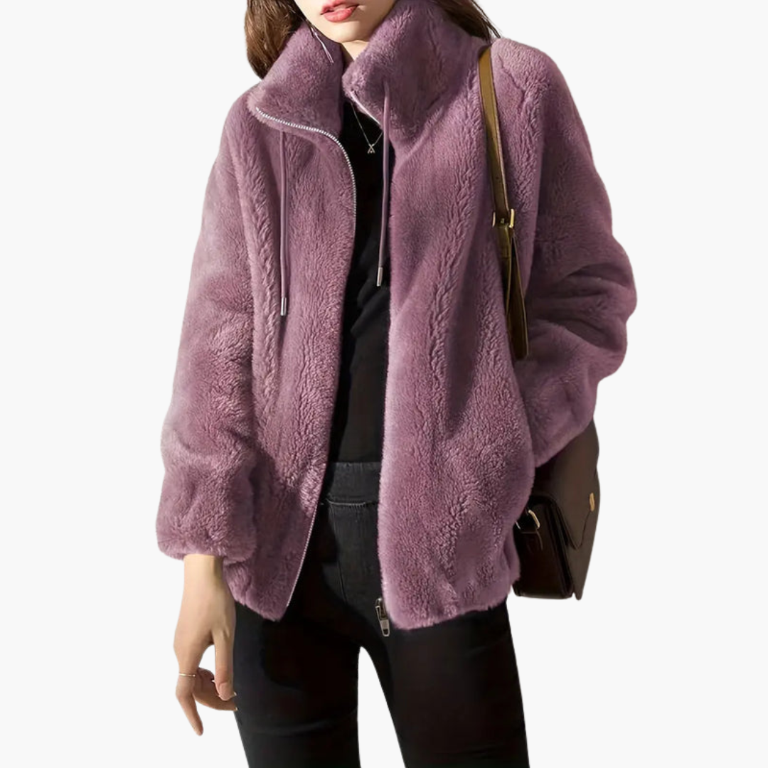 Veste femme en matière duveteuse avec fermeture zippée et col montant